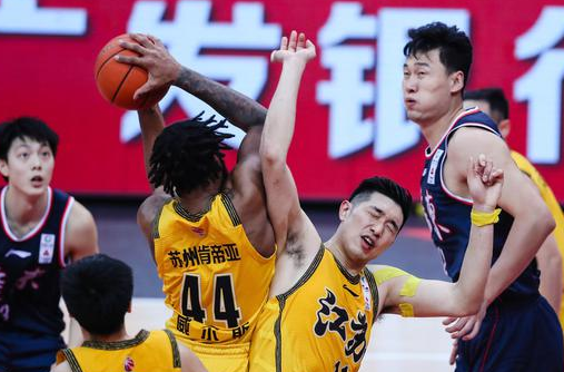 CBA-广东120-98大胜江苏取得10连胜 胡明轩20分 杜锋送李楠9连败