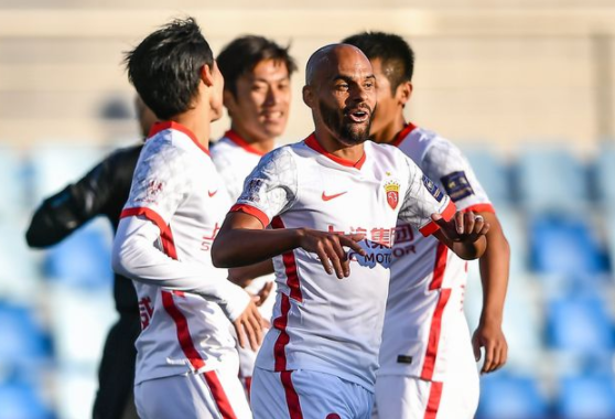 足协杯-海港2-1陕西晋级8强 保利尼奥破门吕文君点射